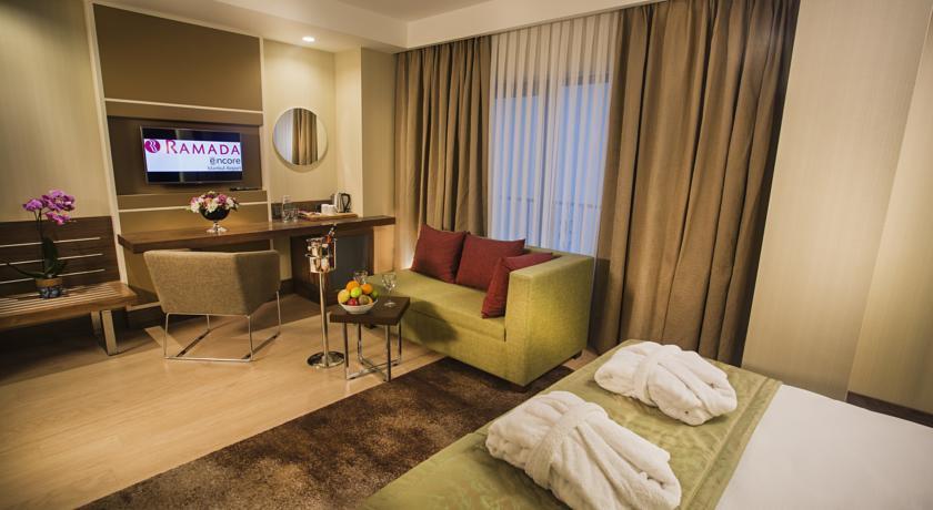 Готель Ramada By Wyndham Istanbul Florya Екстер'єр фото