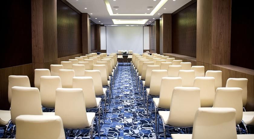 Готель Ramada By Wyndham Istanbul Florya Екстер'єр фото