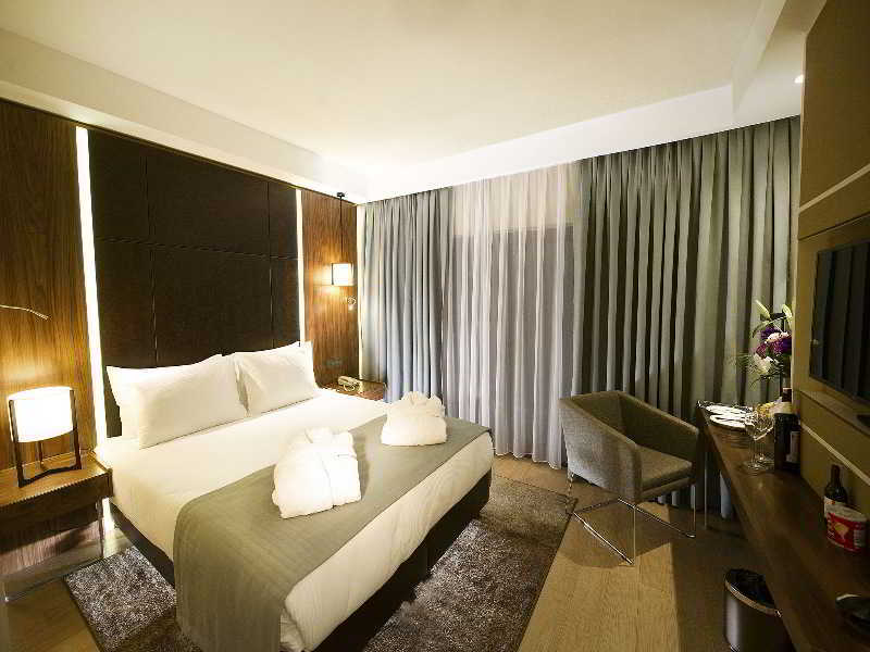 Готель Ramada By Wyndham Istanbul Florya Екстер'єр фото