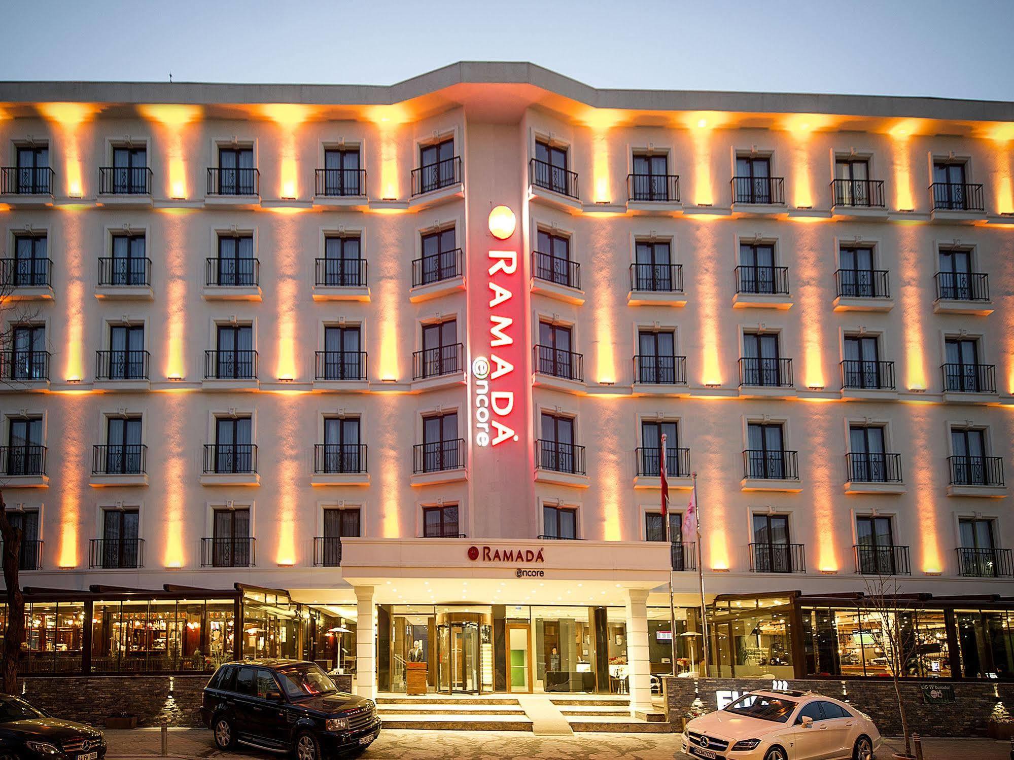 Готель Ramada By Wyndham Istanbul Florya Екстер'єр фото
