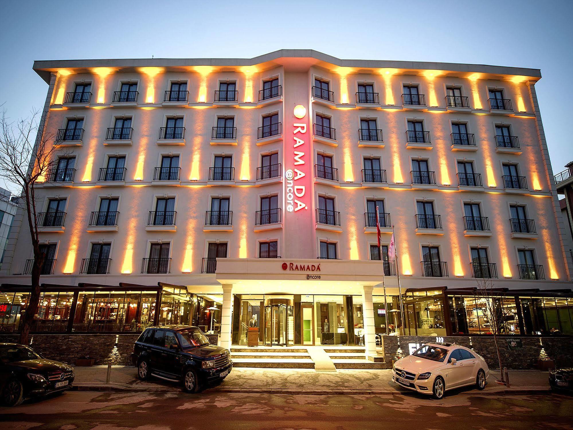 Готель Ramada By Wyndham Istanbul Florya Екстер'єр фото